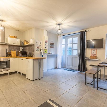 Nid Douillet - Elegant Studio En Plein Centre De Ріон Екстер'єр фото