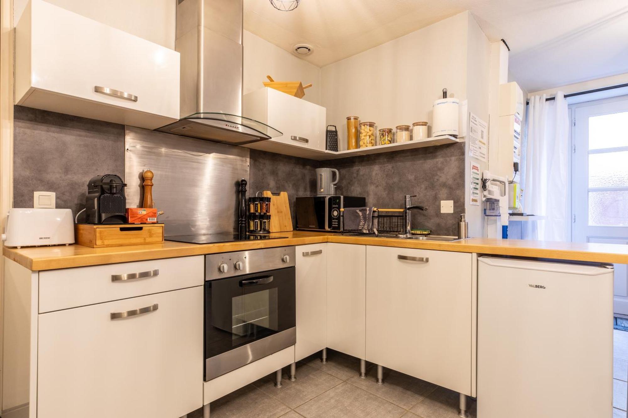 Nid Douillet - Elegant Studio En Plein Centre De Ріон Екстер'єр фото