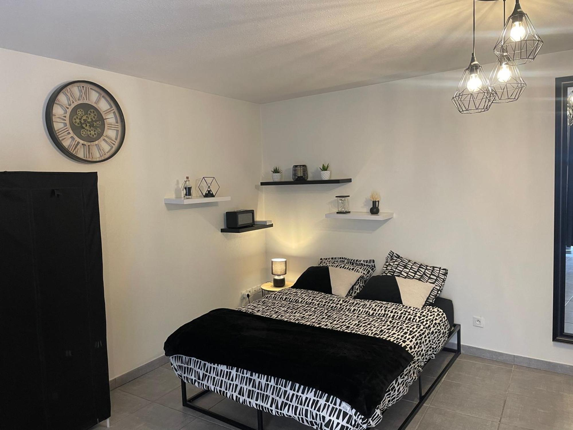 Nid Douillet - Elegant Studio En Plein Centre De Ріон Екстер'єр фото